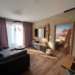 Dubovy Dul Apartment