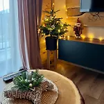 Dubovy Dul Apartment